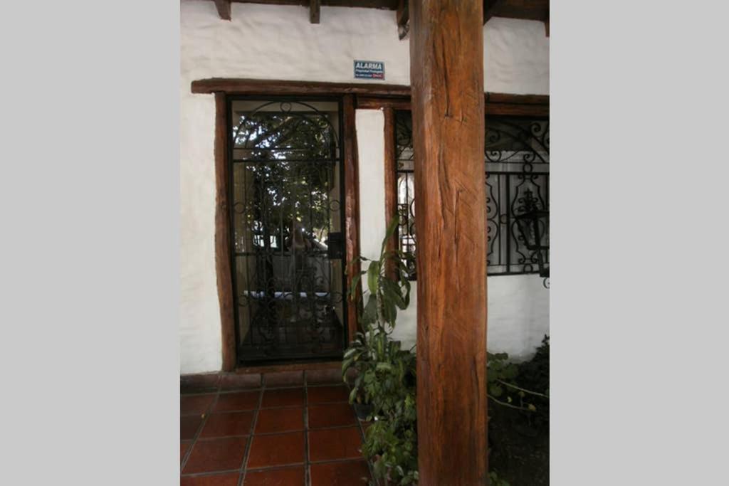 Casa Colonial En Salta Nueva Y Antigua Appartement Buitenkant foto